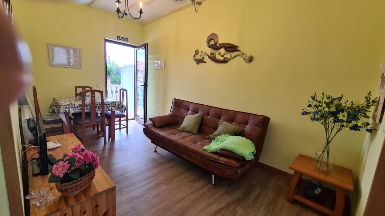 El Burbyi Apartment Сомо Екстериор снимка